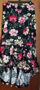 Forever 21 Plus Size Floral Ruffle Skirt